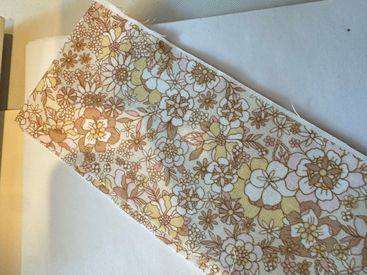 Neutral orange florals Fabel